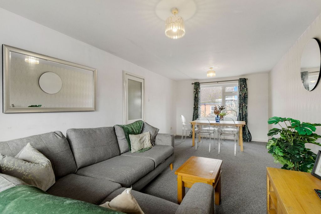 Additional image 4 of 2 bed flat for saleNew Street, Upton-Upon-Severn, Worcestershire WR8