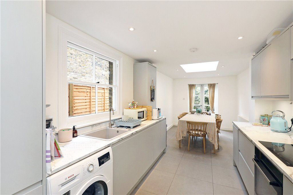 Property photo 2 of 11 Picture No. 05