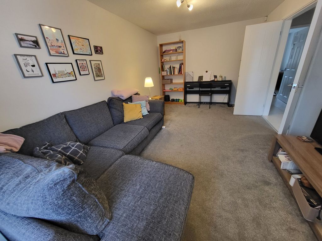 Property photo 2 of 19 Gallery
