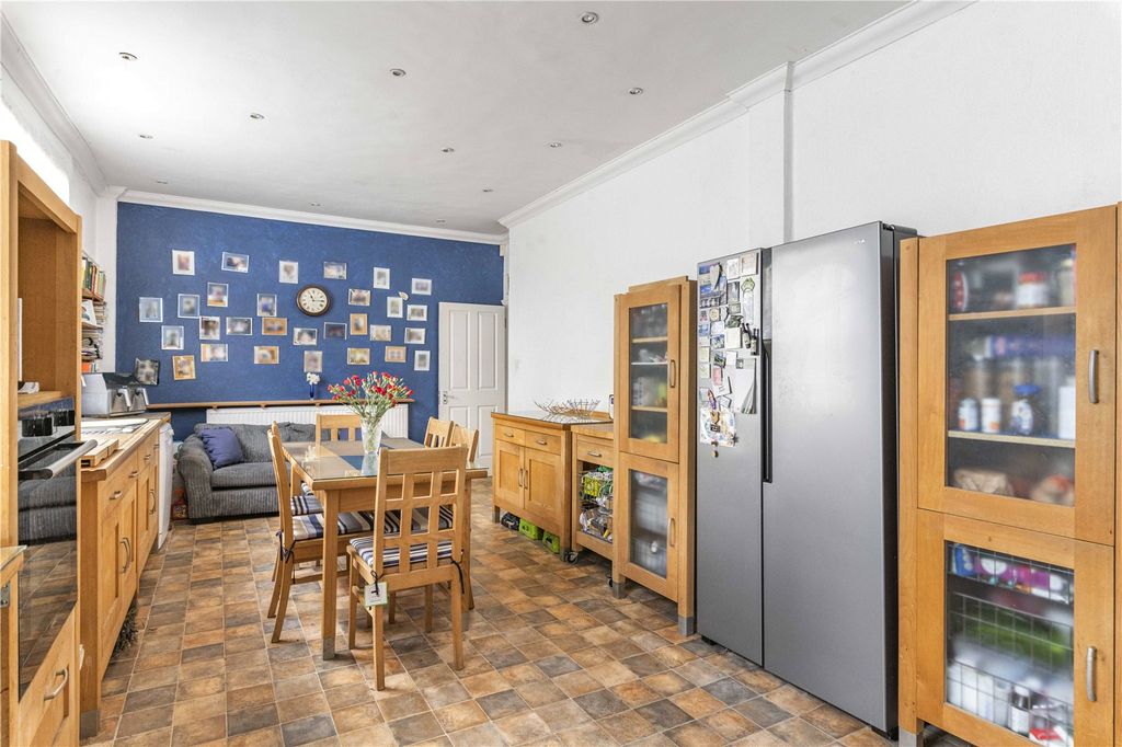 Property photo 3 of 44 Picture No. 71