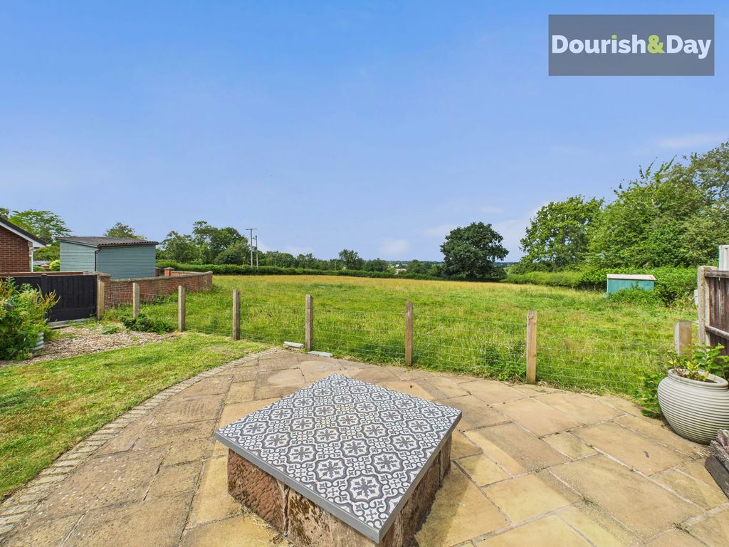 Property photo 2 of 39