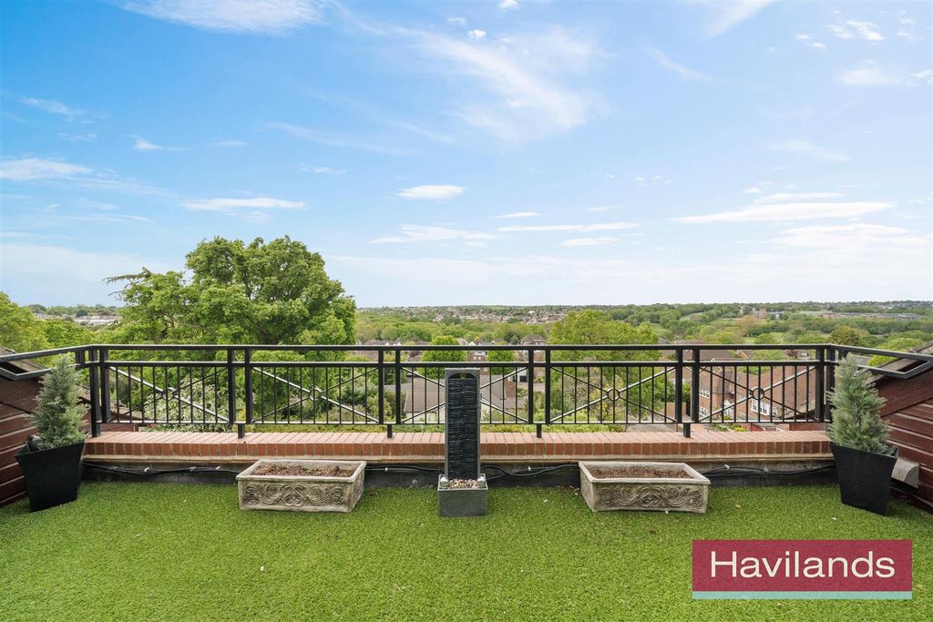 Additional image 18 of 3 bed flat for saleCrescent Road, Enfield EN2