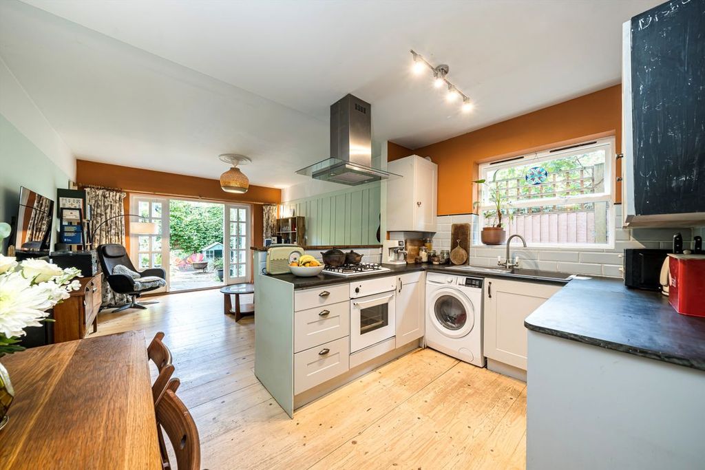 Property photo 3 of 14