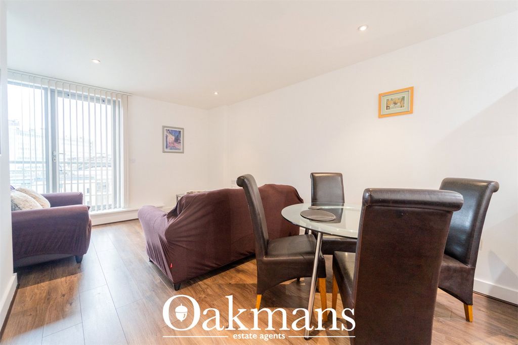 Property photo 3 of 20 Picture No. 03