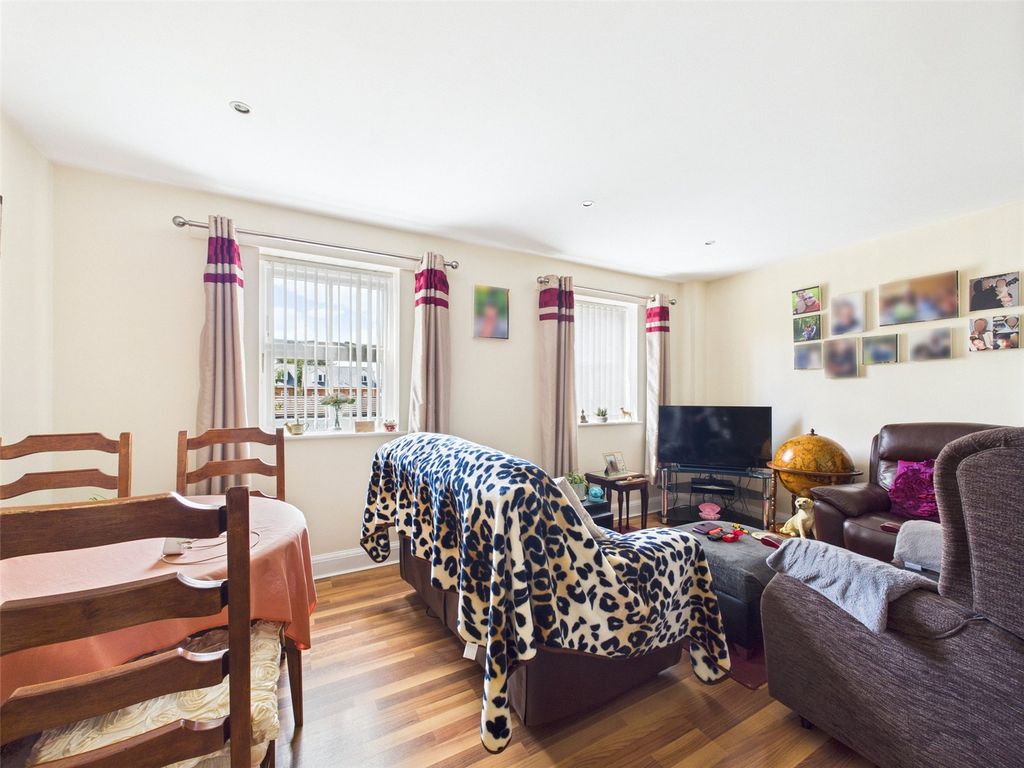Property photo 2 of 11 Picture No. 02