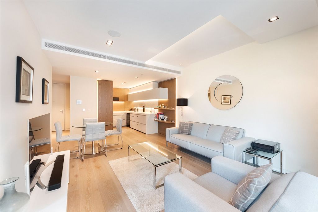 Property photo 1 of 10 Pearson Square