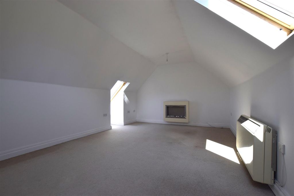Property photo 3 of 14 7-Harmony-Hall-(17).Jpg