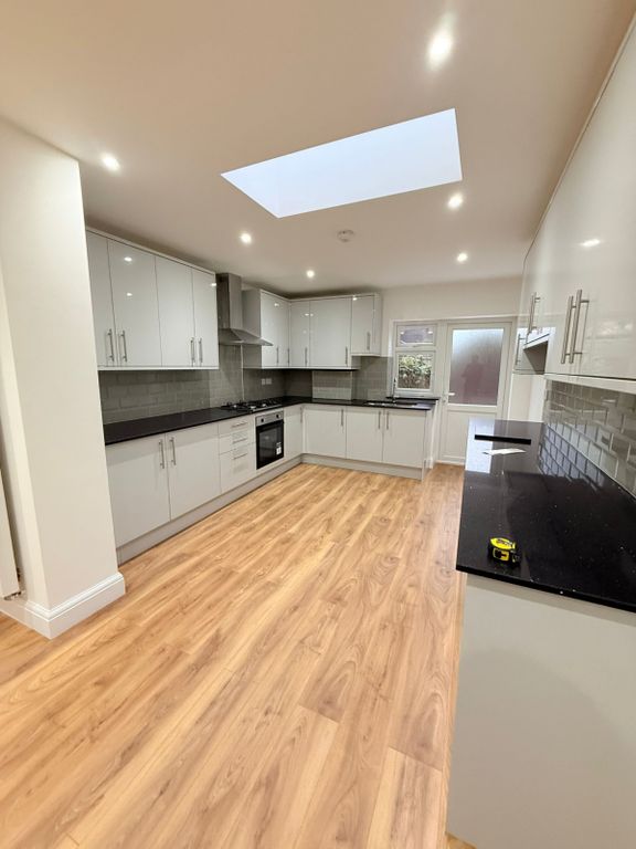 Property photo 2 of 13 Gallery