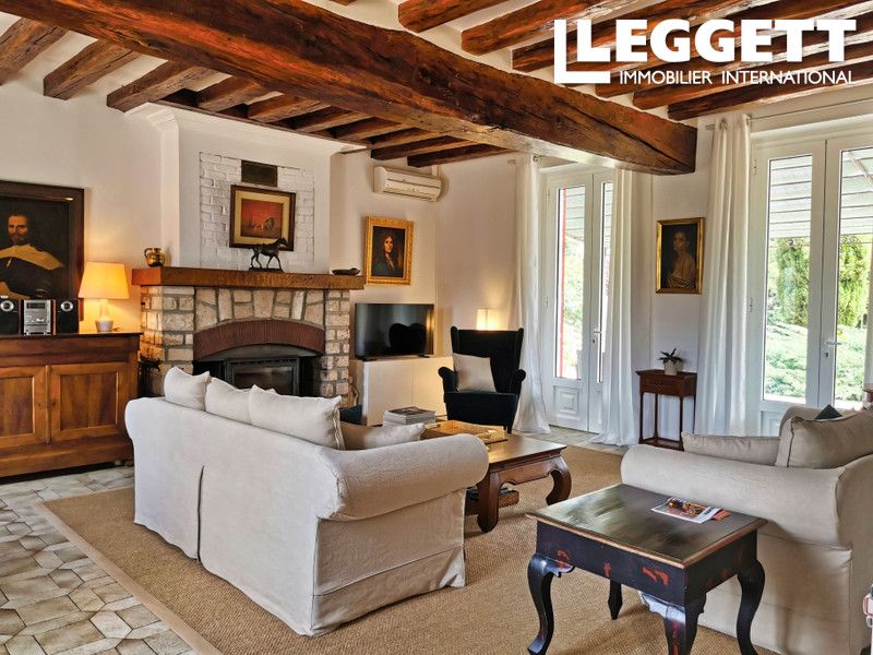 Property photo 1 of 10