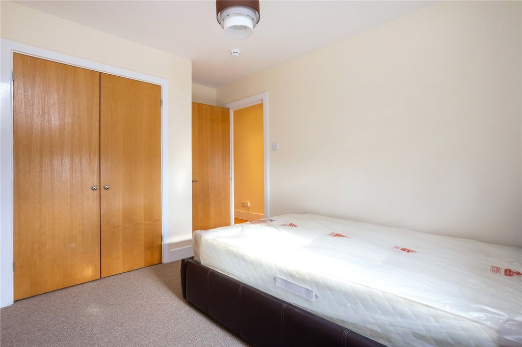 Property photo 2 of 12 Picture No. 05