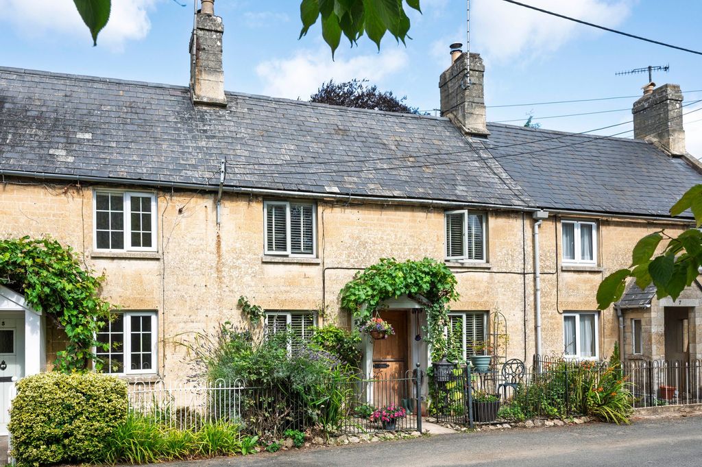 Property photo 1 of 19 Front