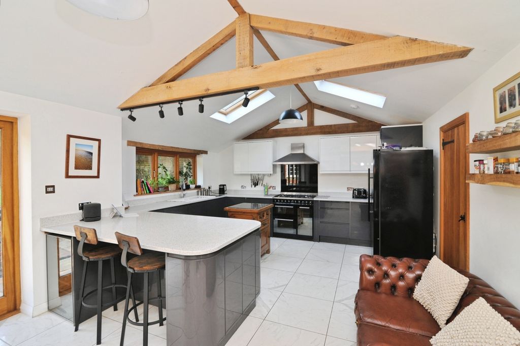 Property photo 2 of 26 Kitchen