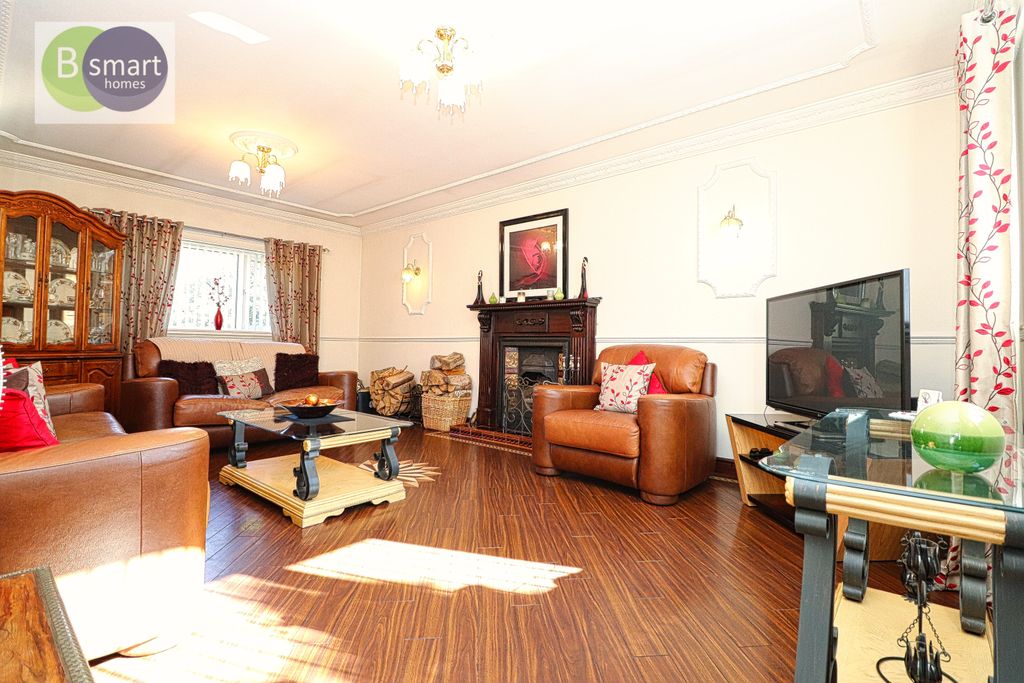 Property photo 3 of 17 Img_8331