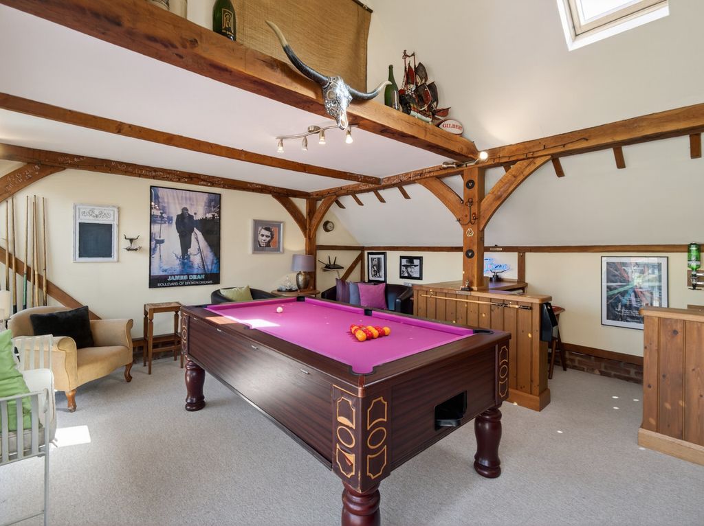 Property photo 3 of 38