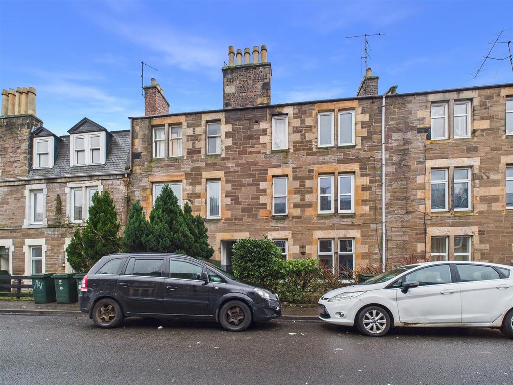 Property photo 3 of 11 Cam01486G0-Pr0965-Still017.Jpg