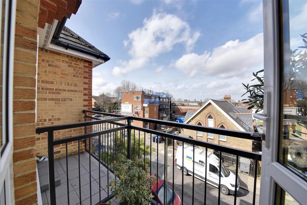 Property photo 2 of 9 38_Mulberry_Ct_Pic_2.Jpg