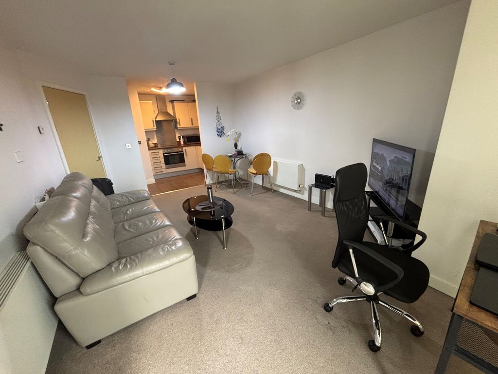 Property photo 3 of 7