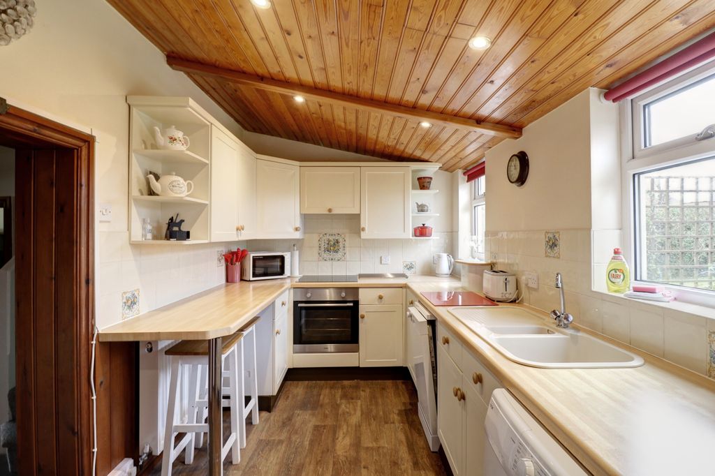 Property photo 2 of 18 Kitchne Diner 1.3