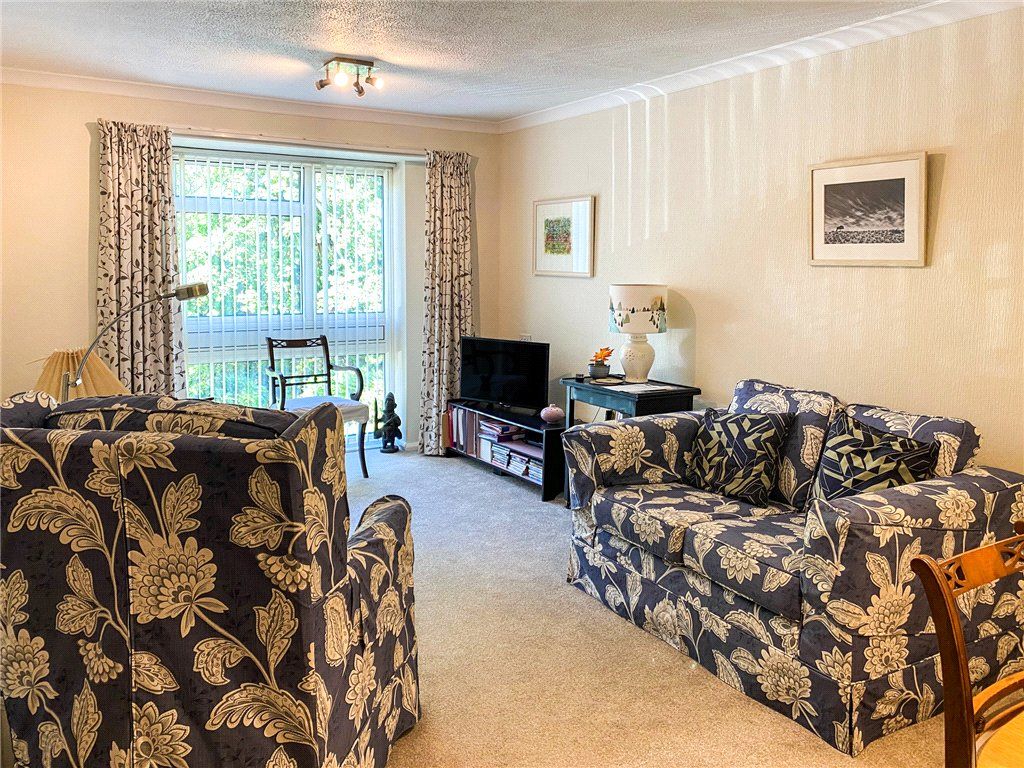 Property photo 2 of 6 Living Room