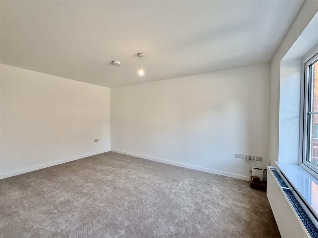 Property photo 3 of 14 3