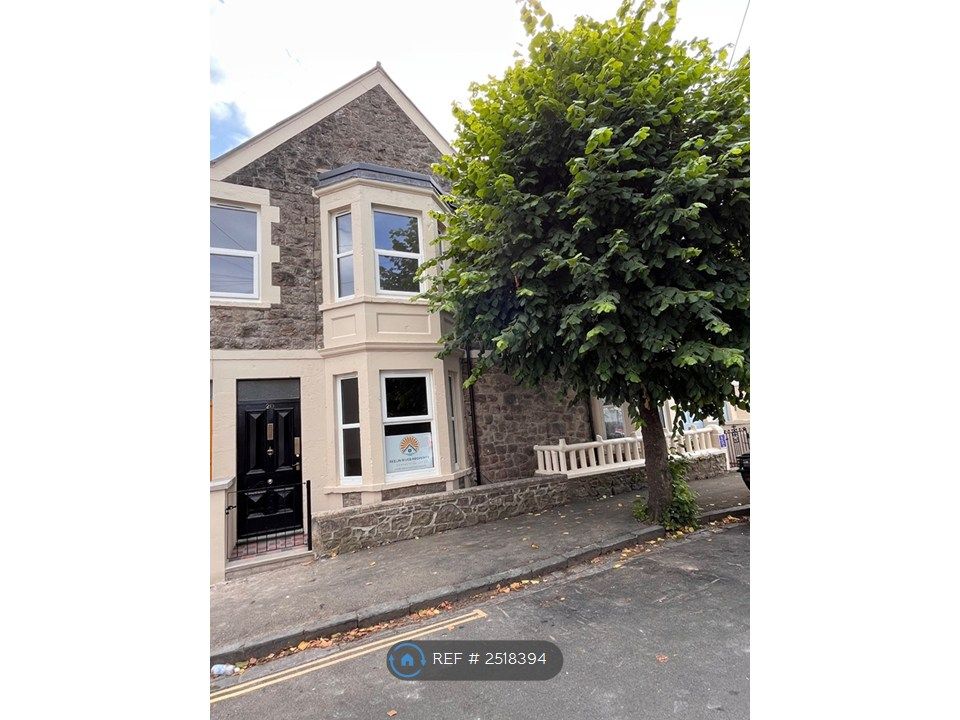 Property photo 2 of 14