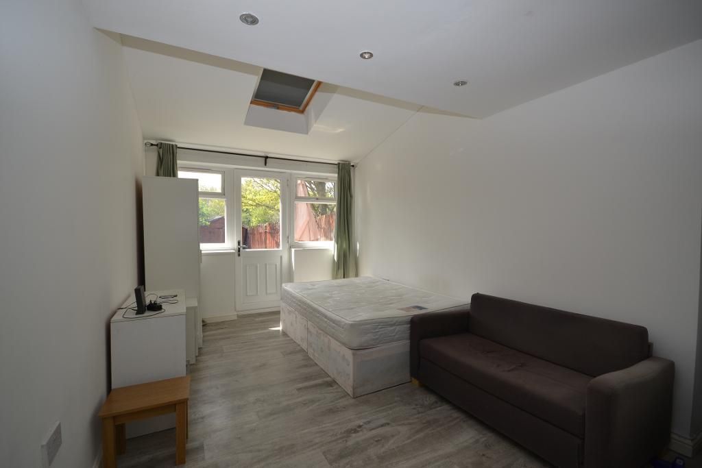 Property photo 2 of 17 Photo 2