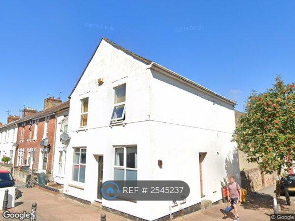 Property photo 2 of 7 Front