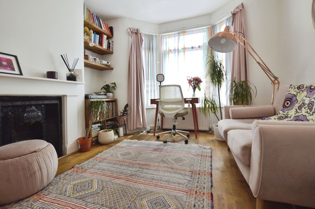 Property photo 3 of 14 Pbox-Img.Jpg