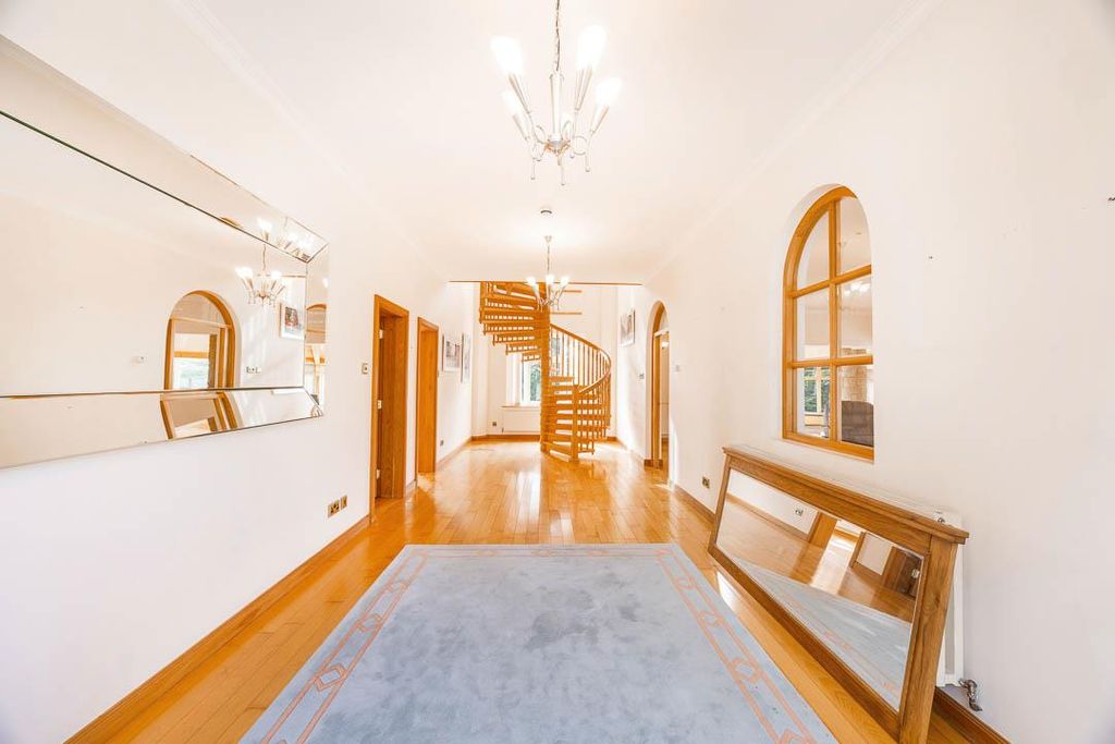 Property photo 3 of 40 Ballavaish, Staarvey Road (11).Jpg