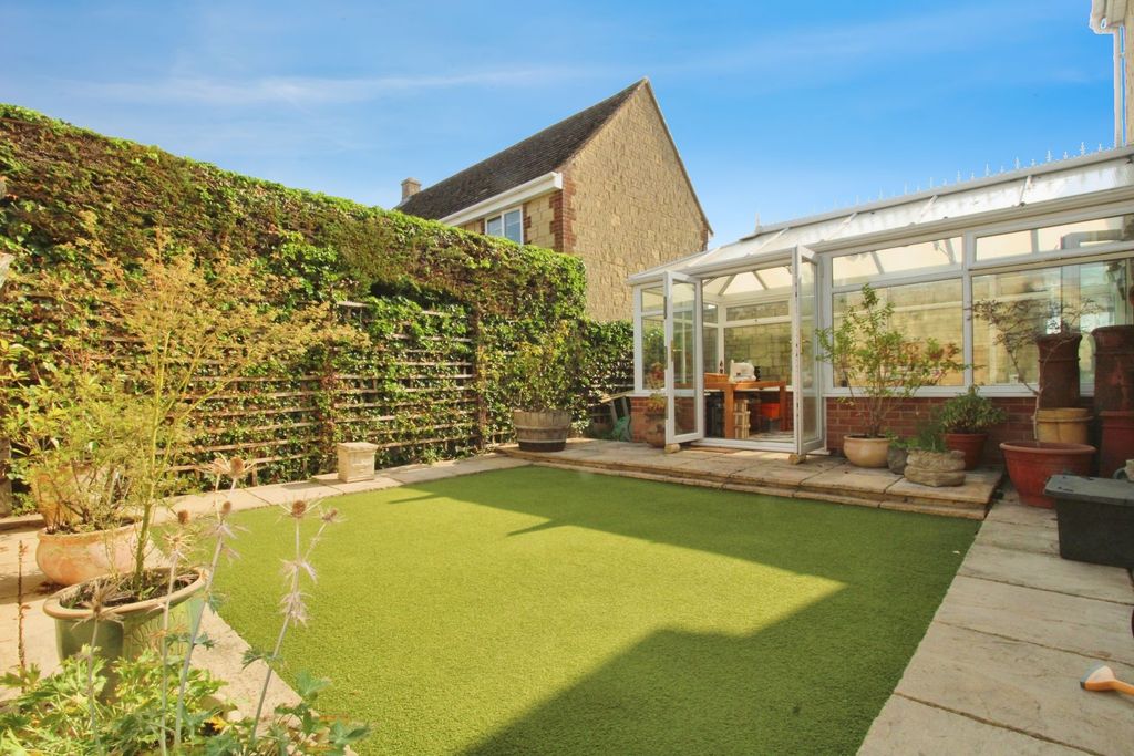 Property photo 3 of 14