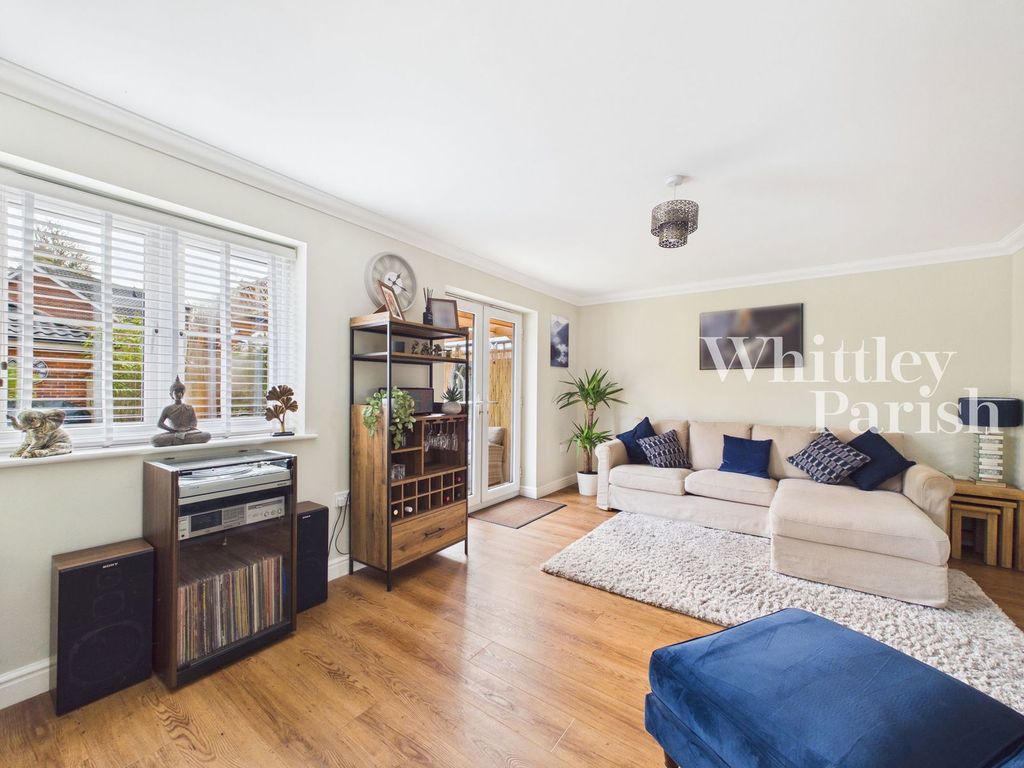 Property photo 2 of 25