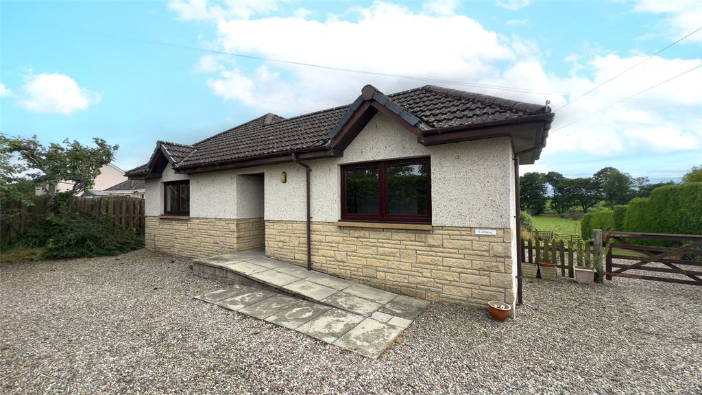 Property photo 1 of 18 External