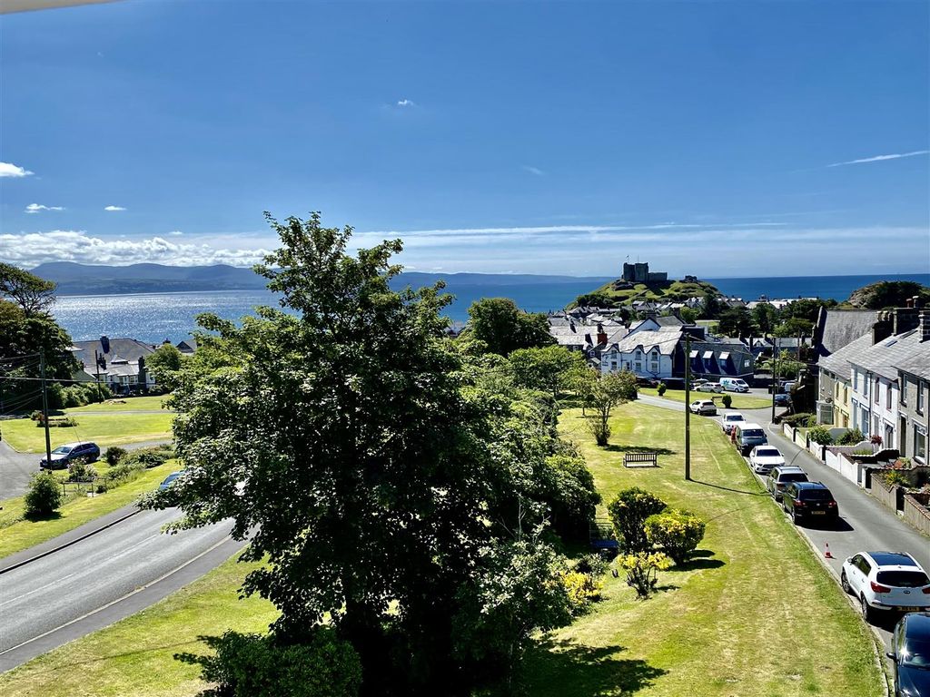 Property photo 1 of 31 3C54C5Ea-0716-4389-98B2-Fee528Eda238.Jpeg
