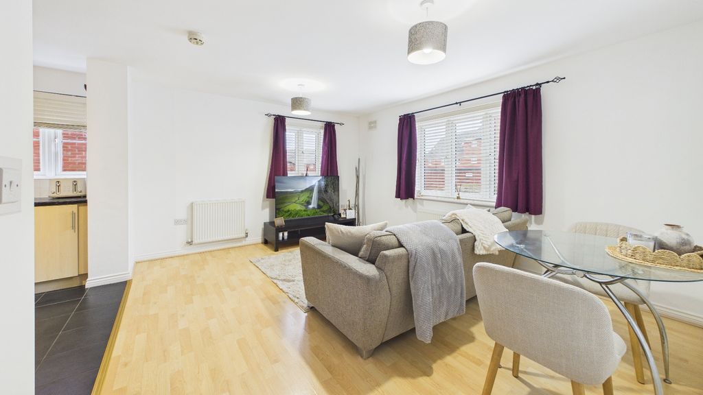 Property photo 3 of 15 50015912