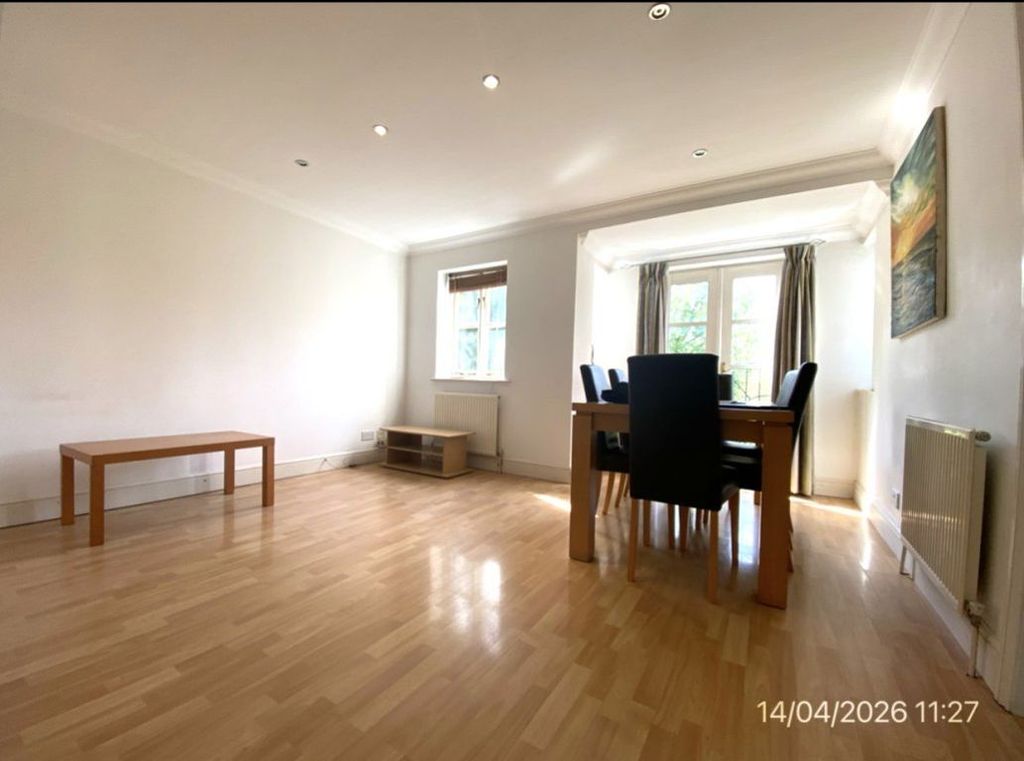 Property photo 3 of 5