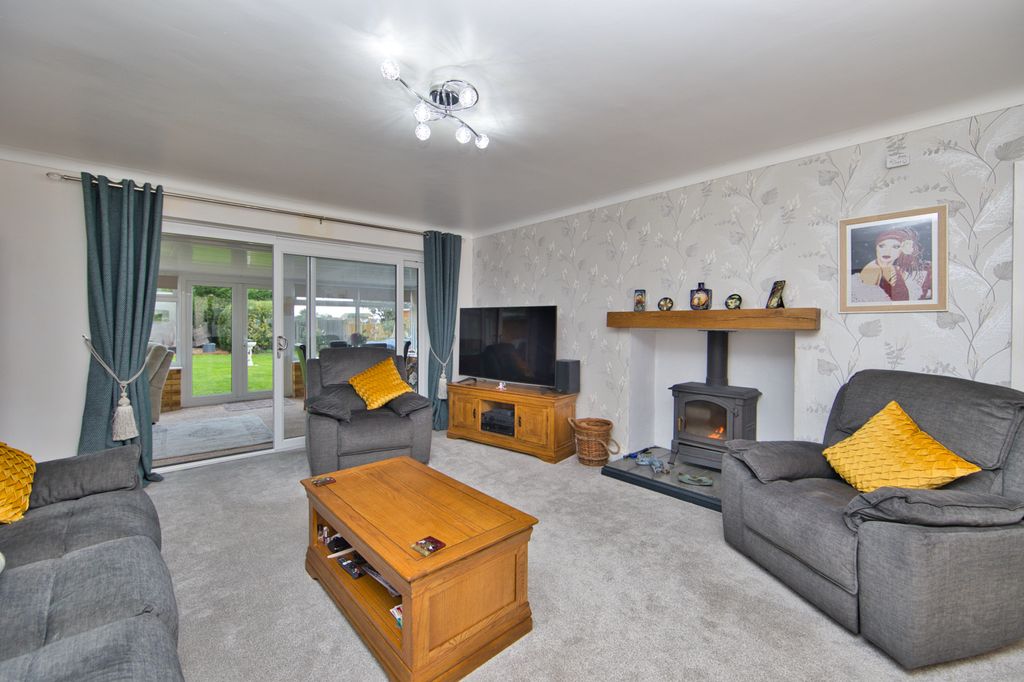 Property photo 2 of 14 Picture 2