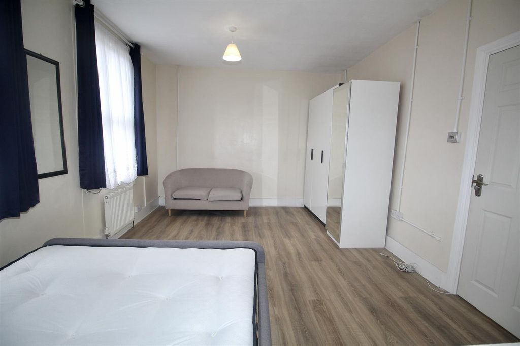 Property photo 2 of 6 Img_8709.Jpeg