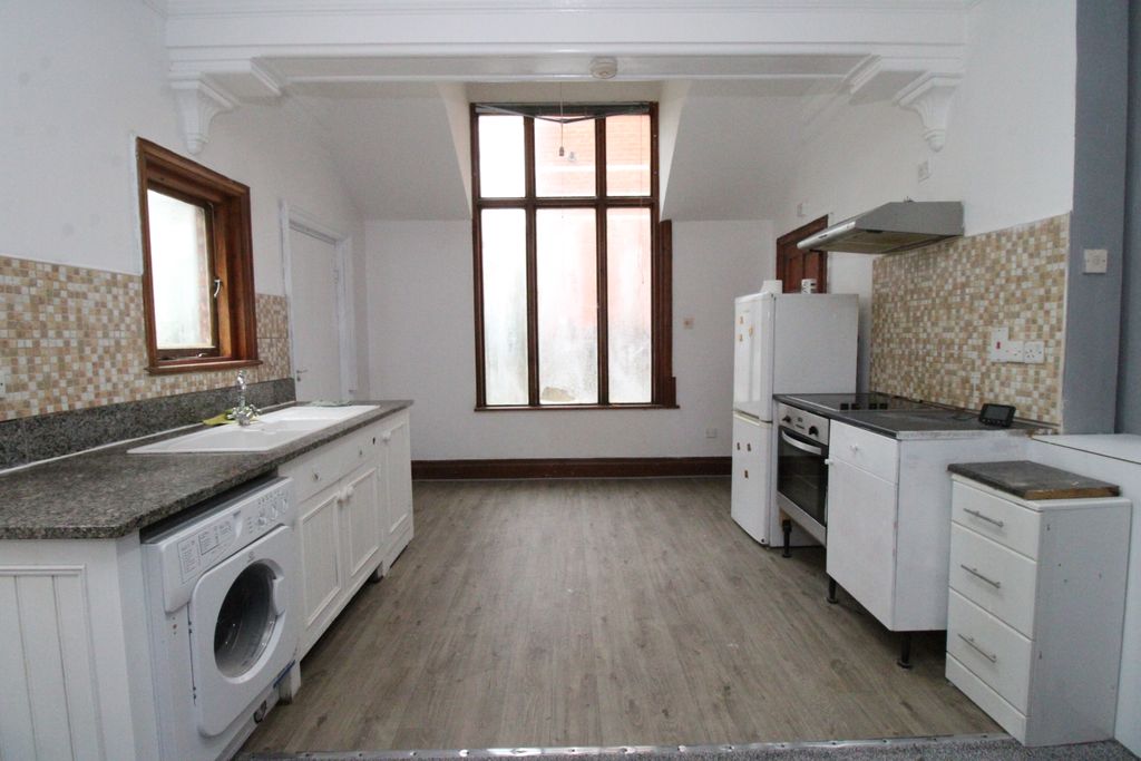Property photo 2 of 3 Img_7052
