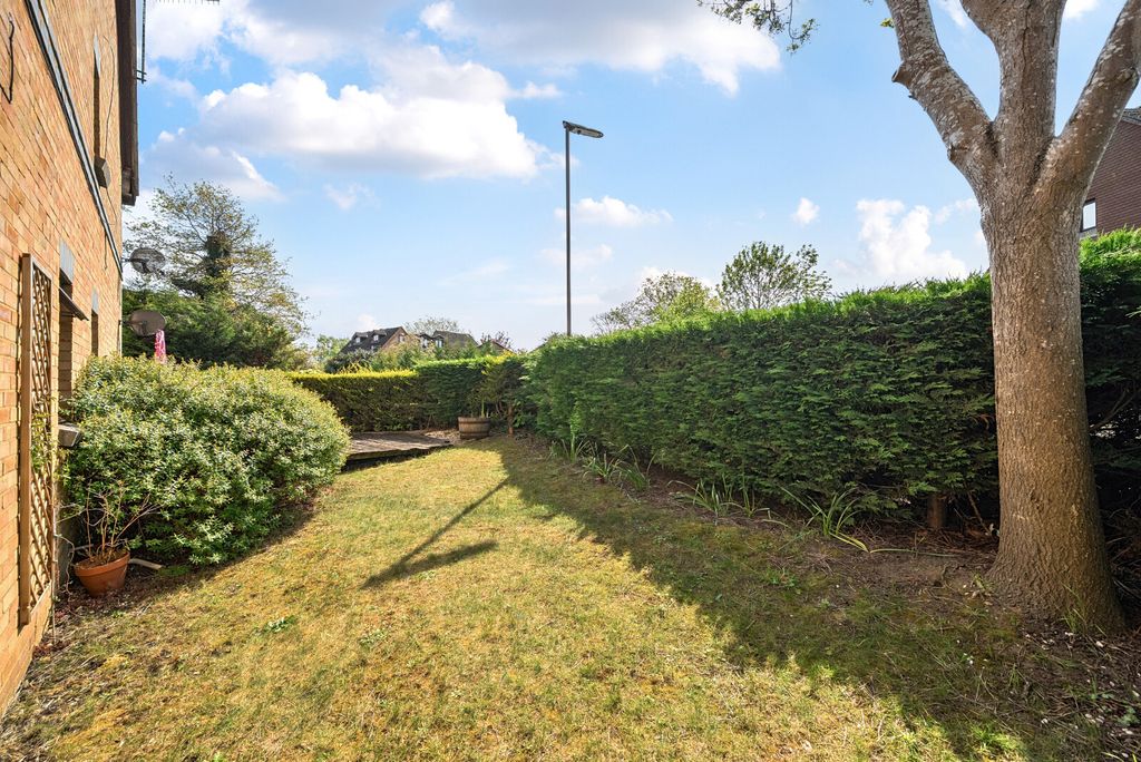 Property photo 3 of 13 1449499-8-69E75De...