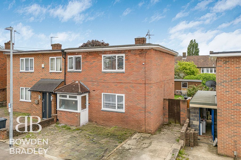 Property photo 1 of 10