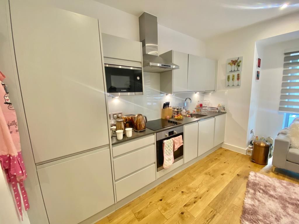 Property photo 2 of 5 Kitchen