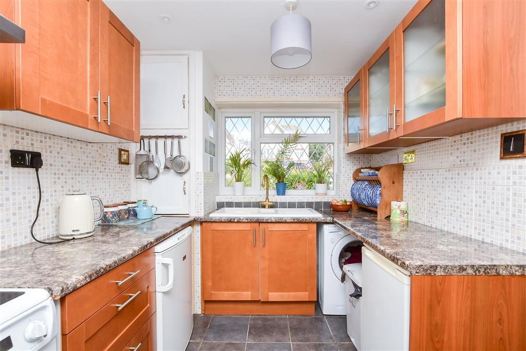 Property photo 3 of 15 Kitchen