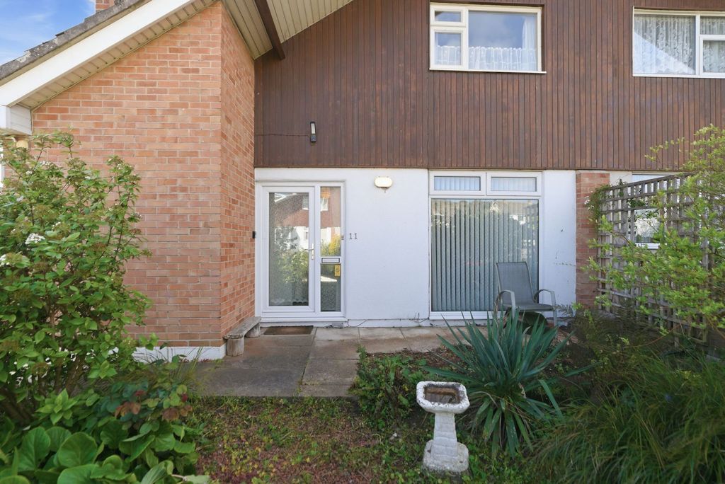 Property photo 2 of 41