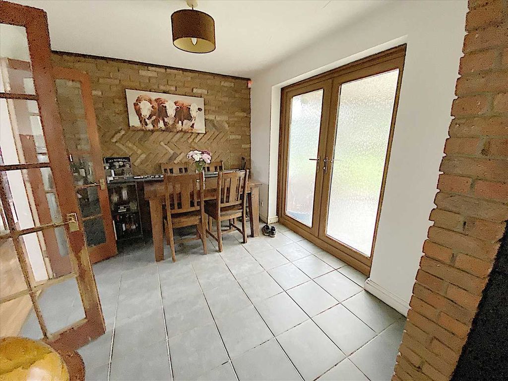 Property photo 3 of 14 Dining Room: