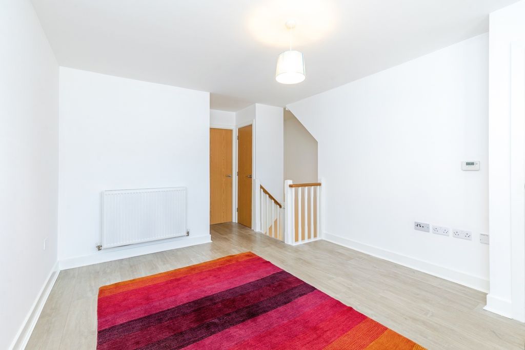 Property photo 3 of 16 Sitting Room