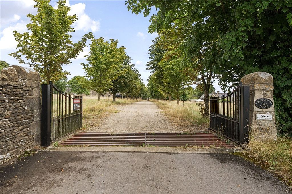 Property photo 2 of 21 Picture No. 09