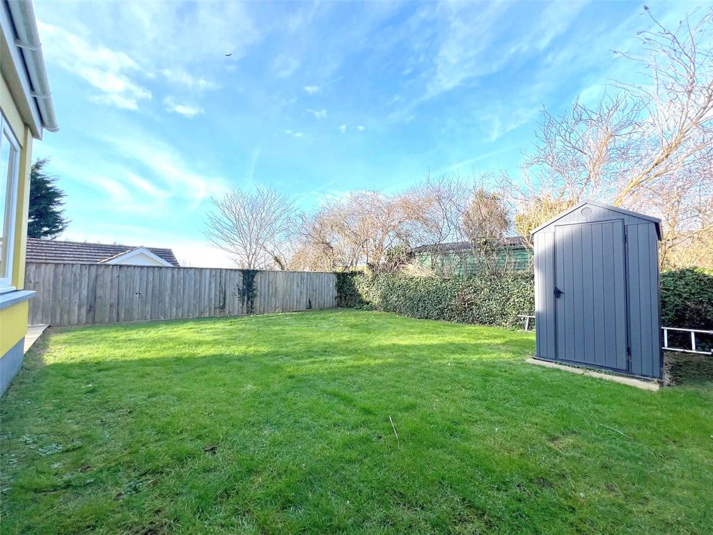 Property photo 2 of 19 Picture No. 03