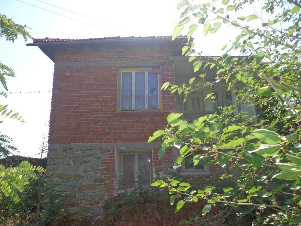 Property photo 2 of 6