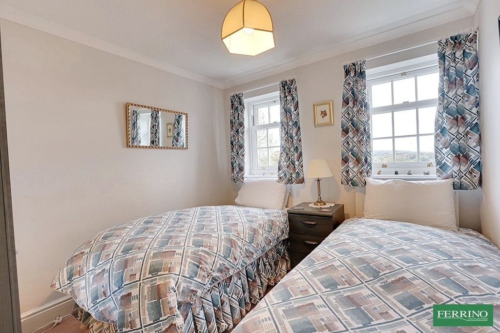 Additional image 16 of 5 bed detached house for sale(5 Bed With Detached Garage), 5 High View, Chepstow, Monmouthshire. NP16