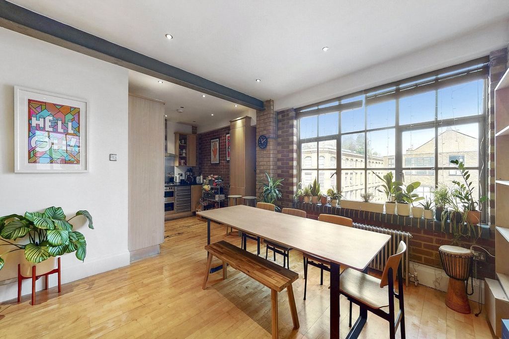 Property photo 2 of 14 Picture No. 07